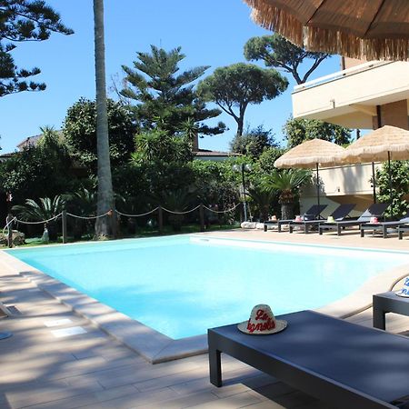 Resort La Magnolia Άντζιο Εξωτερικό φωτογραφία