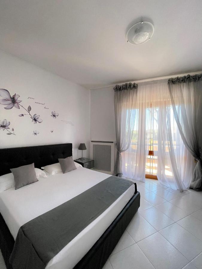 Resort La Magnolia Άντζιο Εξωτερικό φωτογραφία