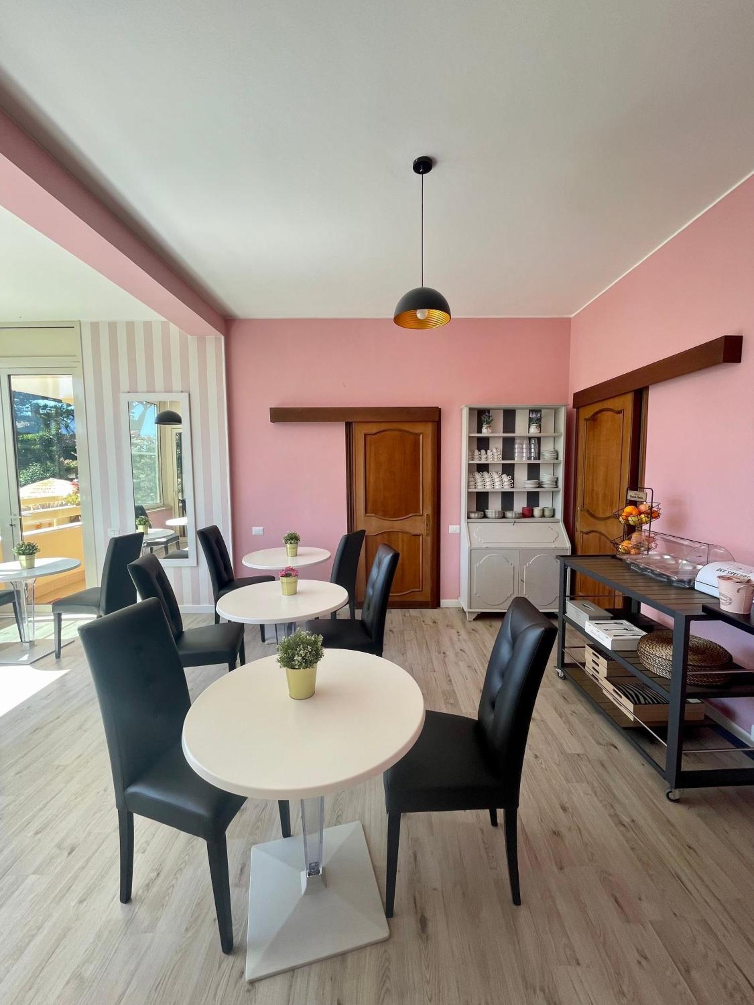 Resort La Magnolia Άντζιο Εξωτερικό φωτογραφία