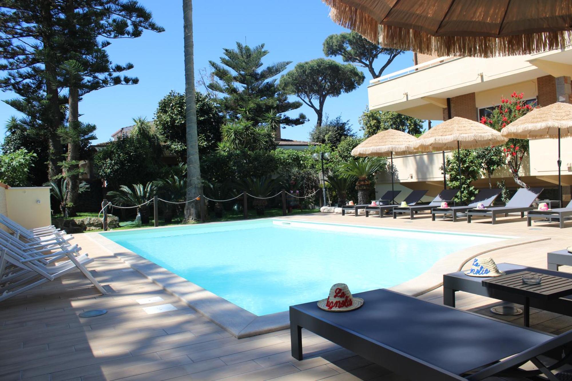 Resort La Magnolia Άντζιο Εξωτερικό φωτογραφία